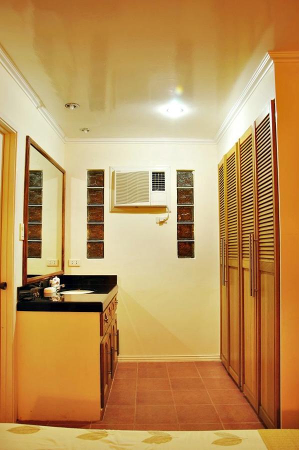 Happy Ripples Beach Resort Mabilao Exterior photo