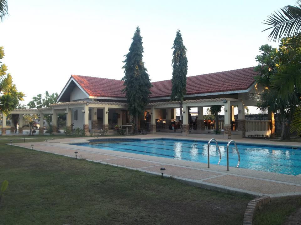 Happy Ripples Beach Resort Mabilao Exterior photo