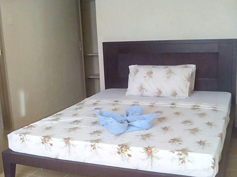 Happy Ripples Beach Resort Mabilao Exterior photo