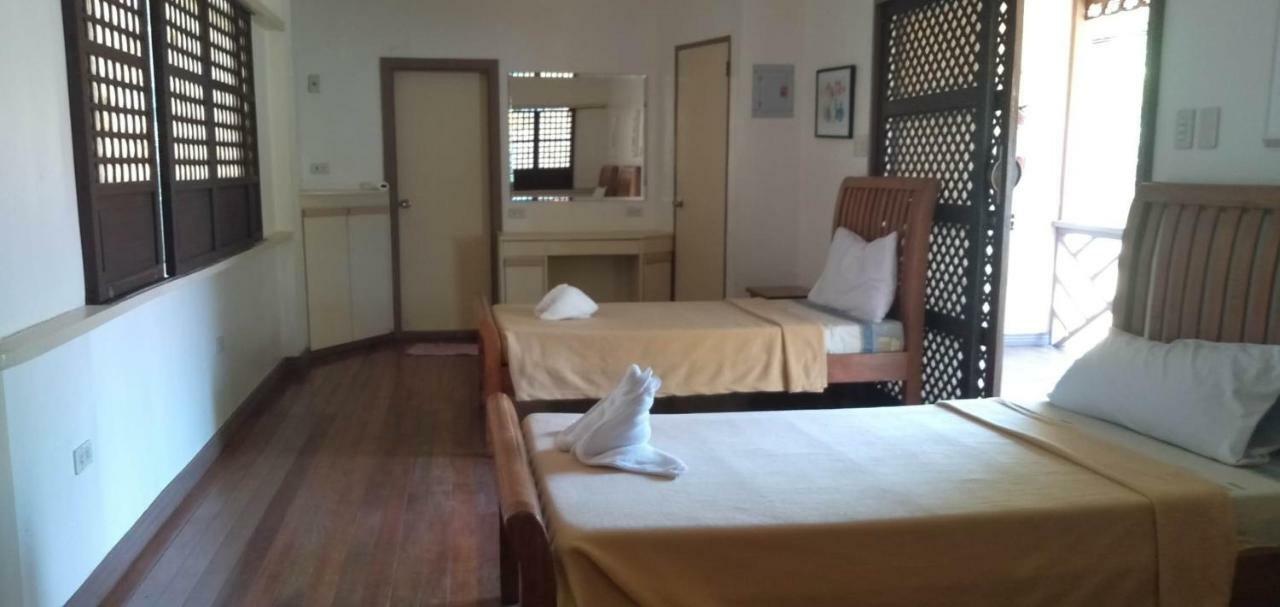 Happy Ripples Beach Resort Mabilao Exterior photo